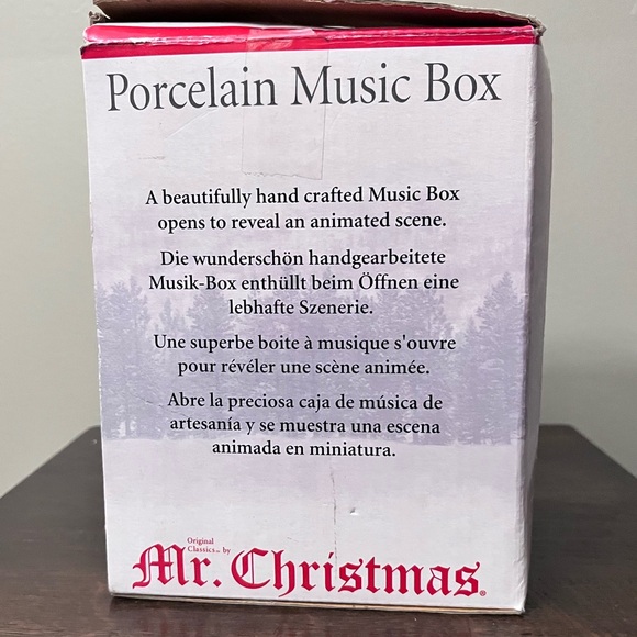 Mr. Christmas Santa in Chimney Porcelain Wind-Up Music Box Animated Scene Sankyo - Picture 10 of 12